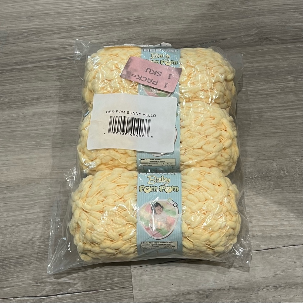 NWT Set of 3 Skeins Bernat Baby Pom Pom Yarn (3.5 oz ea) Sunny Yellow Weight #6